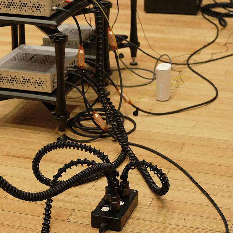 【Previously Exhibited】EnerGon Cube Gold/Rhodium